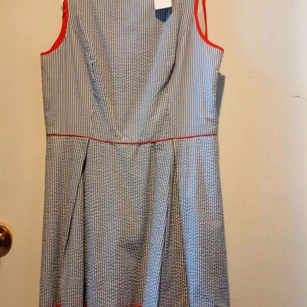 Dress - Picture 3 of 4
